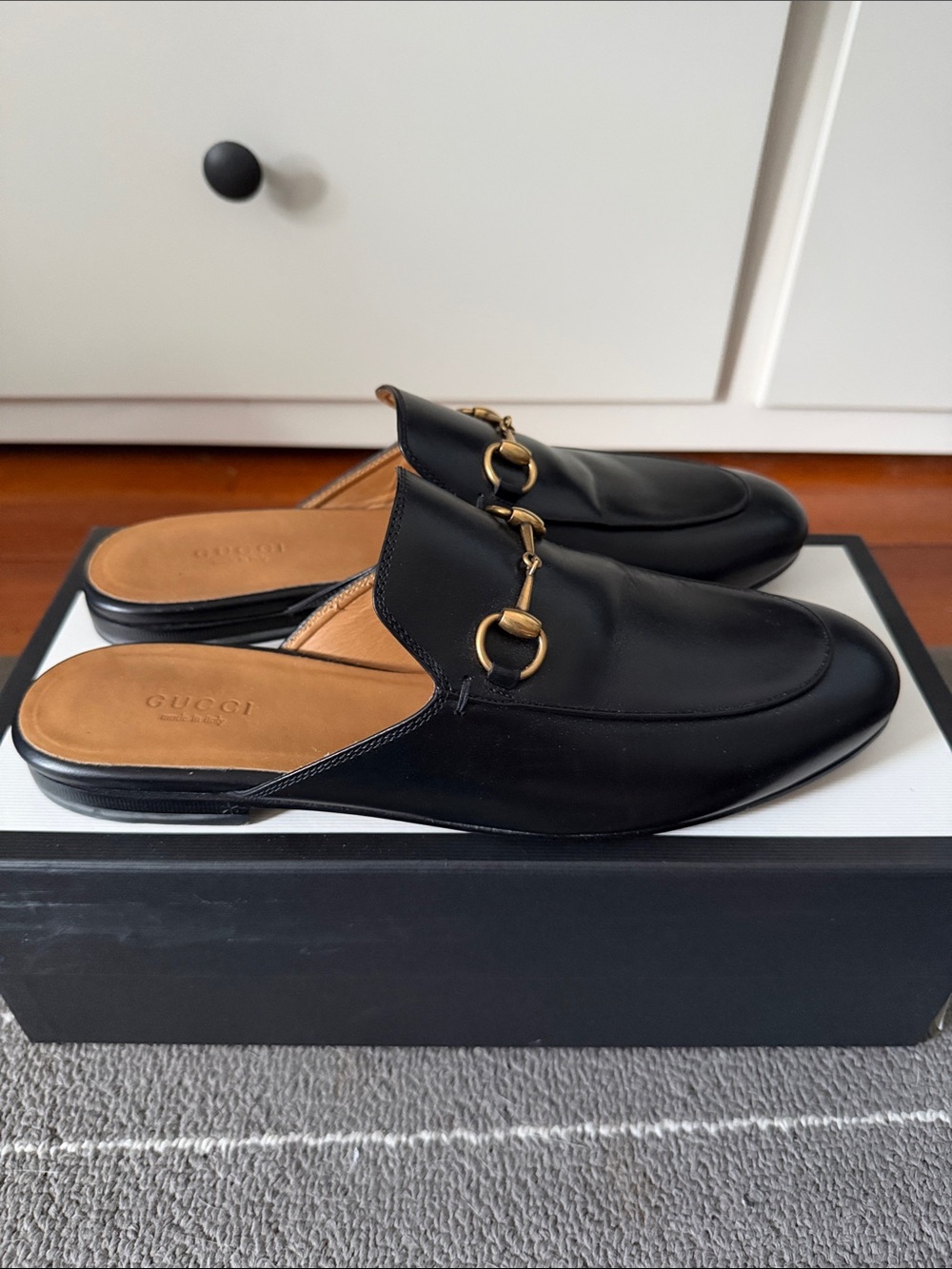 Gucci Women’s Princetown Mules Black Leather - Picture 5 of 6
